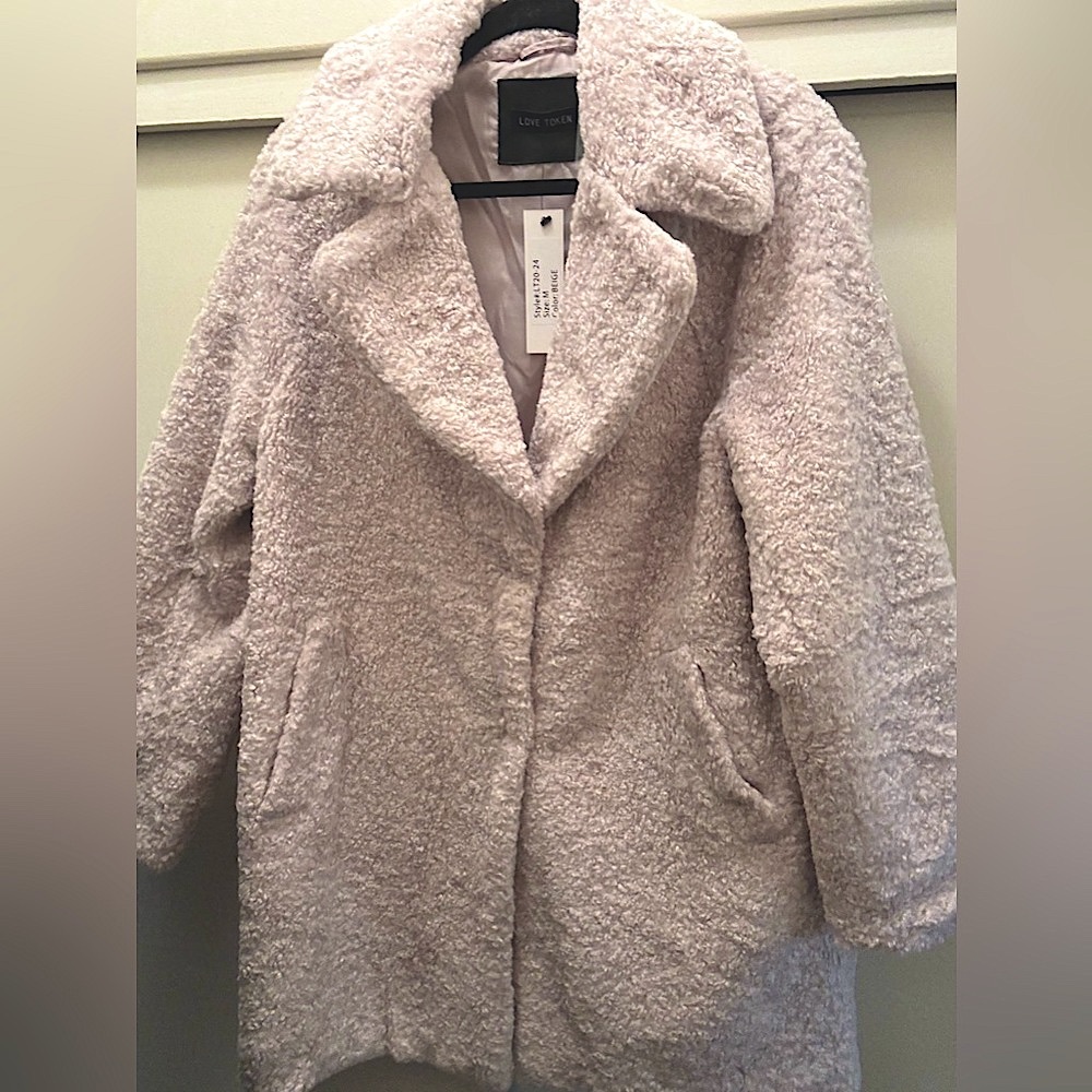 Brand New Love Token Faux fur ultra soft coat with silky lining